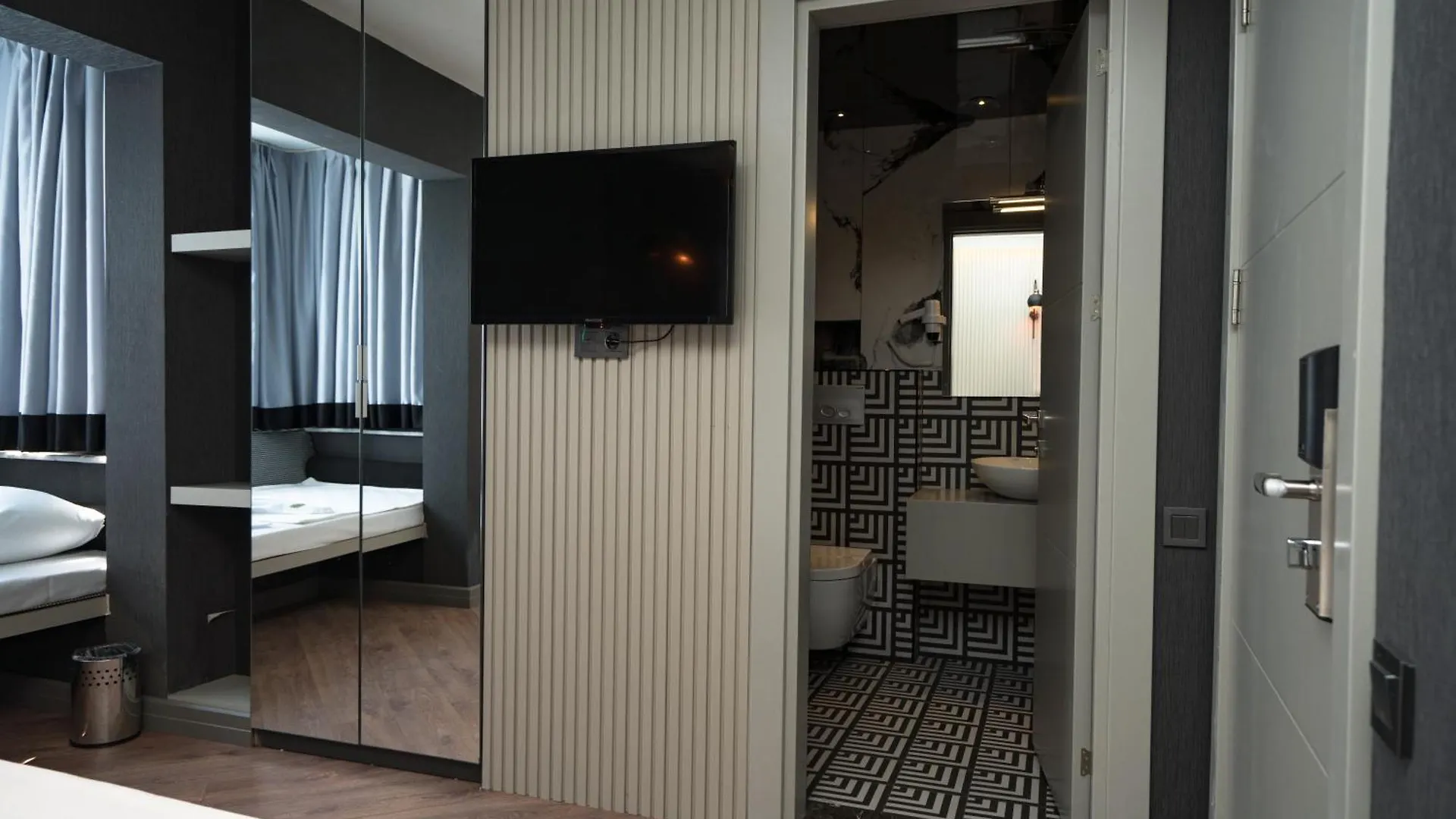 Basel Hotel Анталья